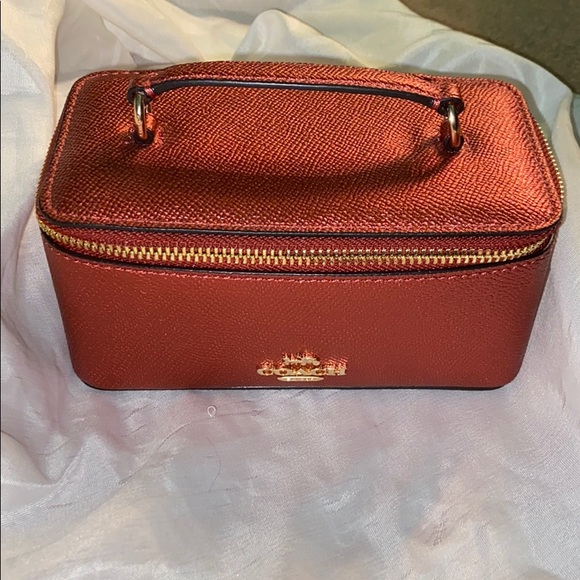 Coach Metallic Vanity - Picture 2 of 8